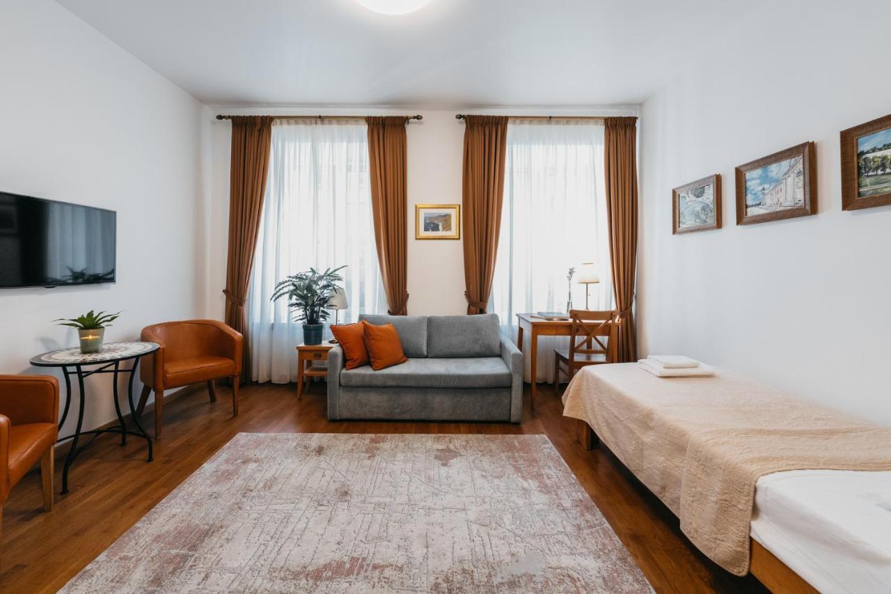 Hotel Cathedral Old Town *